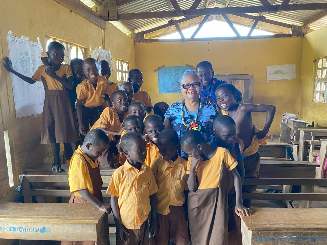 Naa Boafoyena with children in Asebu classroom